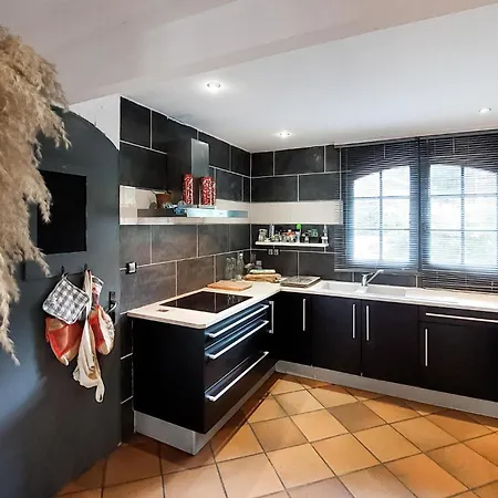 Amazing In With Kitchen * ル・タンプル