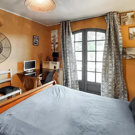Holiday home Amazing In With Kitchen Le Temple (Gironde)